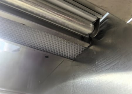 Why refrigerated cabinet need plastic honeycomb?