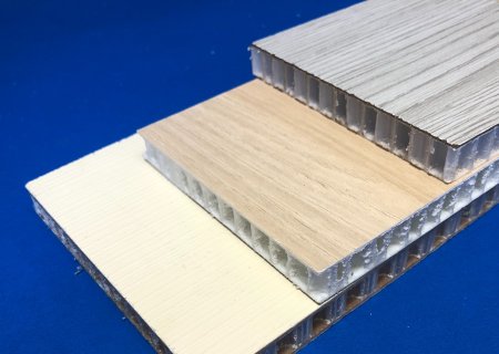 Composite Synergy: Optimizing Plastic Honeycomb Panels with Industrial-Grade Facing Materials
